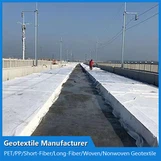 Polyesterový geotextil